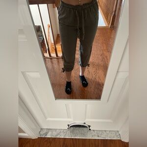 Lulus Capri Pants - Size M